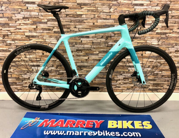 Bianchi Infinito 105 DI2 12SP Road Bike 2023