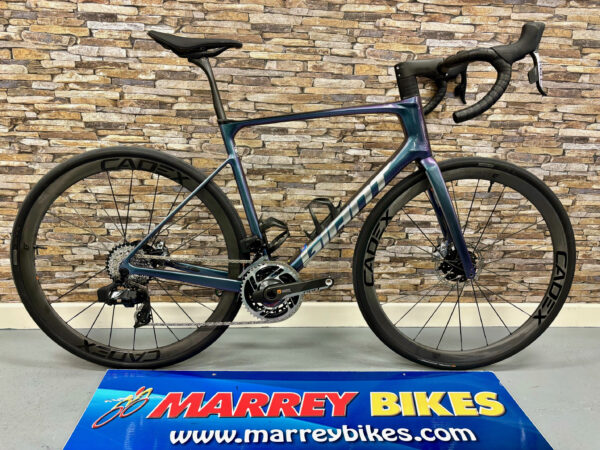 Giant DEFY ADVANCED SL 0 Road Bike 2024