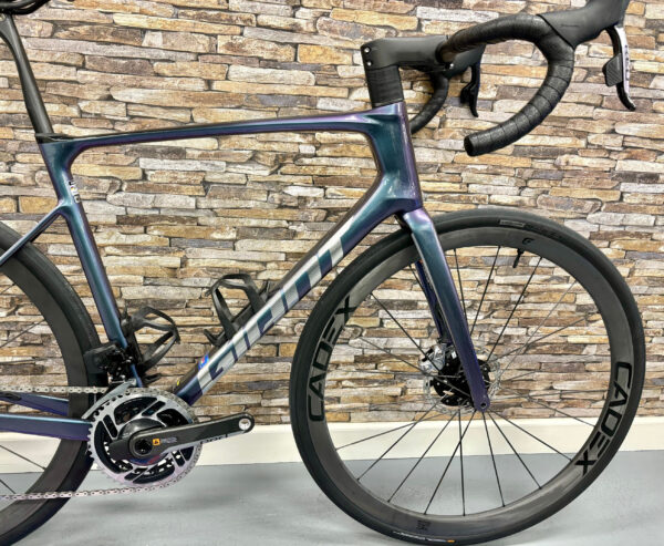 Giant DEFY ADVANCED SL 0 Road Bike 2024